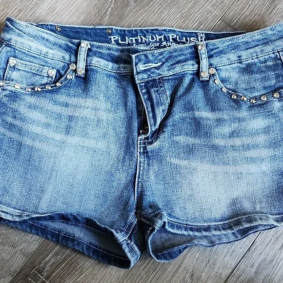 PLATINUM PLUSH Women's Blue Embellished Jean Shorts - Picture 5 of 7